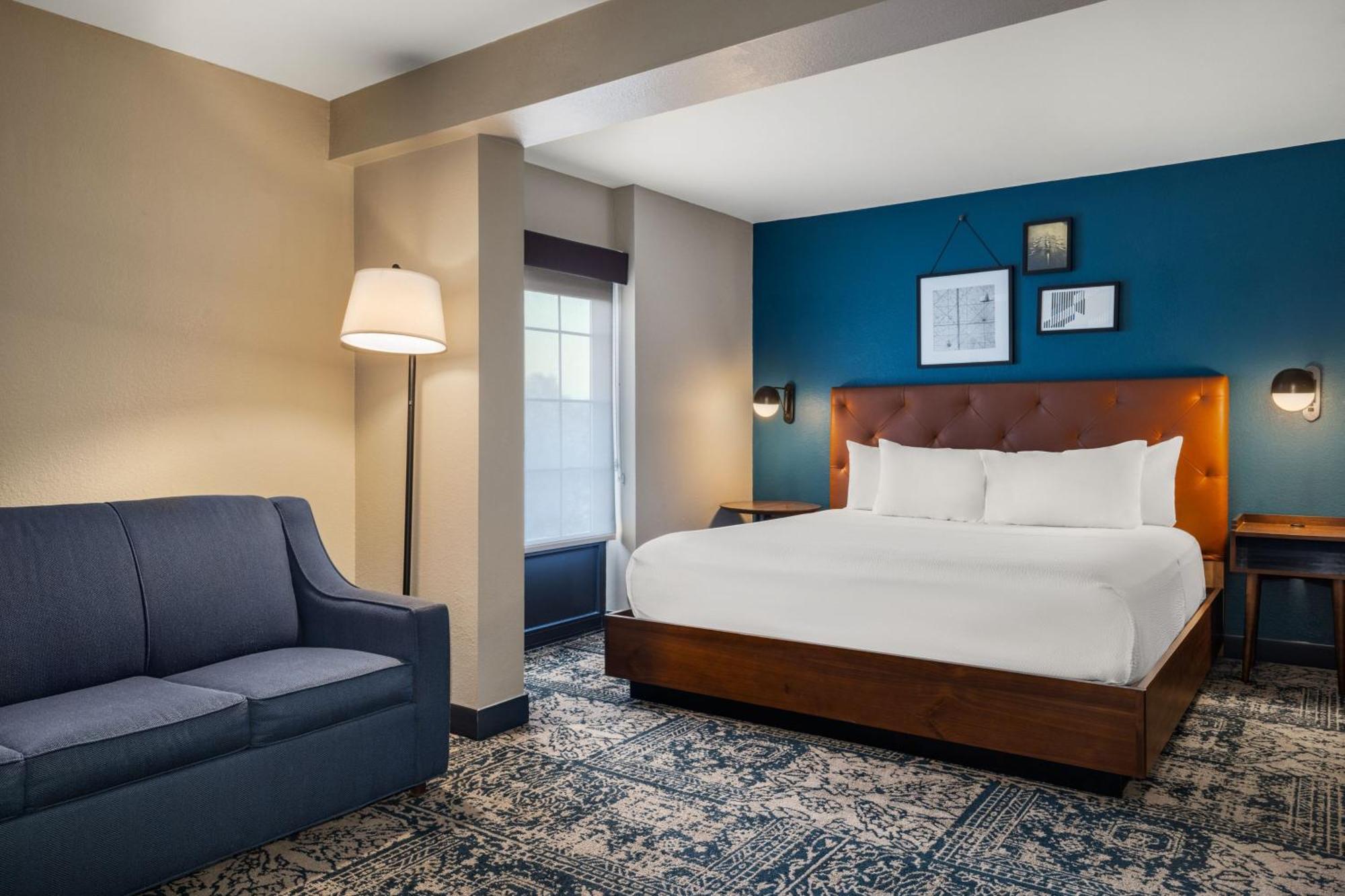 Four Points By Sheraton Greensboro Airport Bagian luar foto