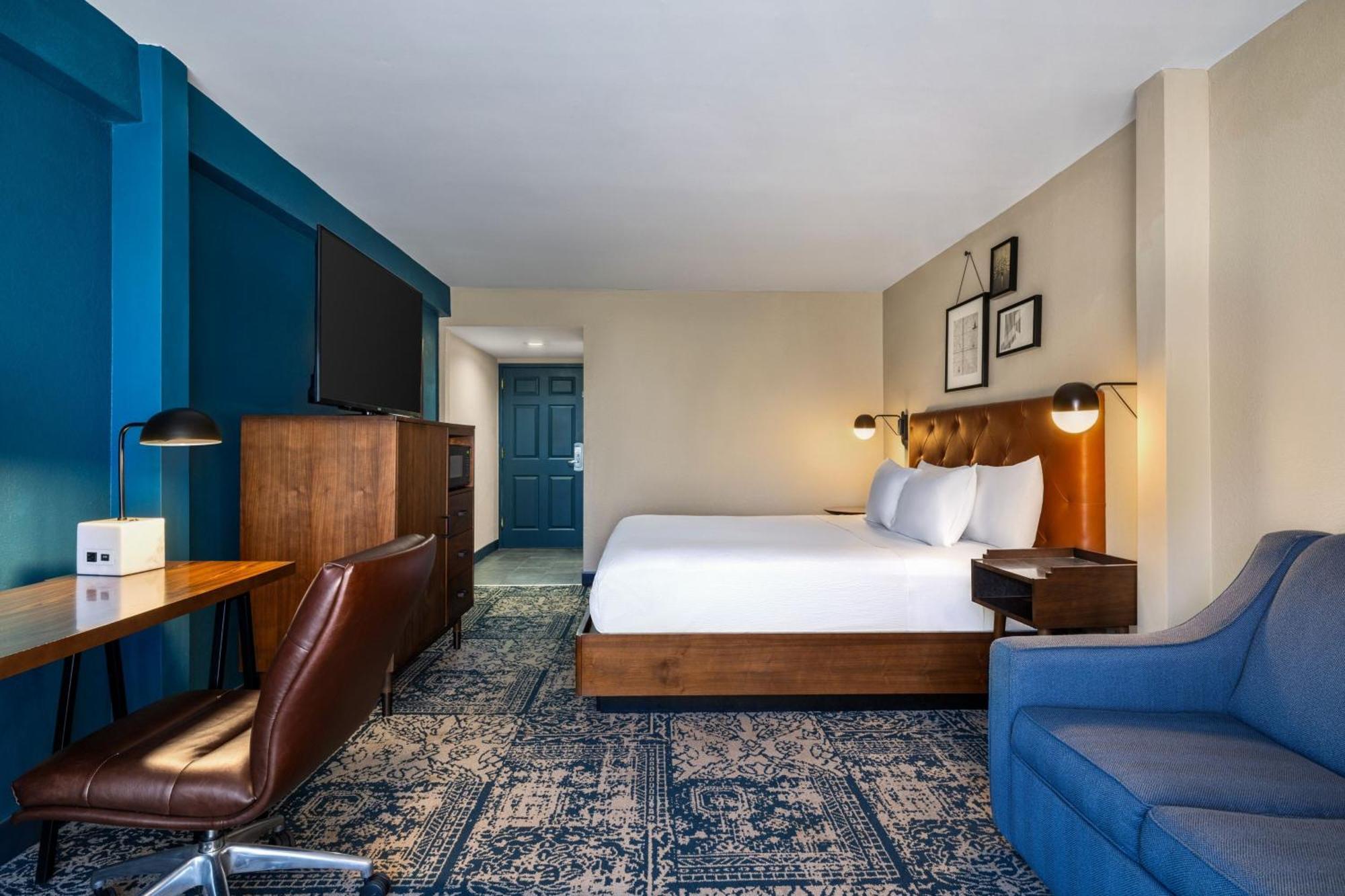 Four Points By Sheraton Greensboro Airport Bagian luar foto