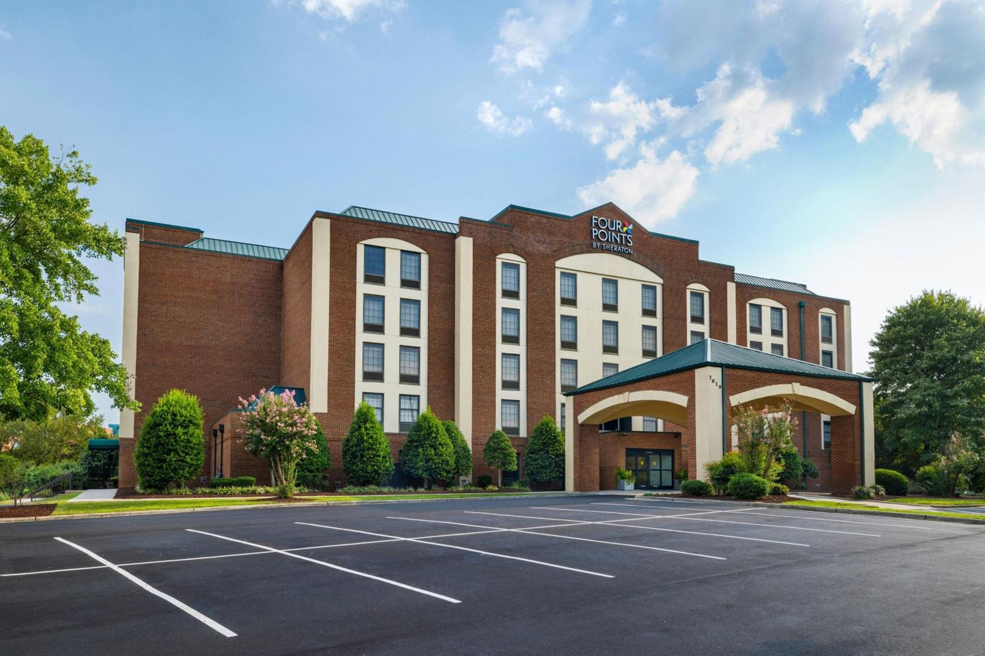 Four Points By Sheraton Greensboro Airport Bagian luar foto
