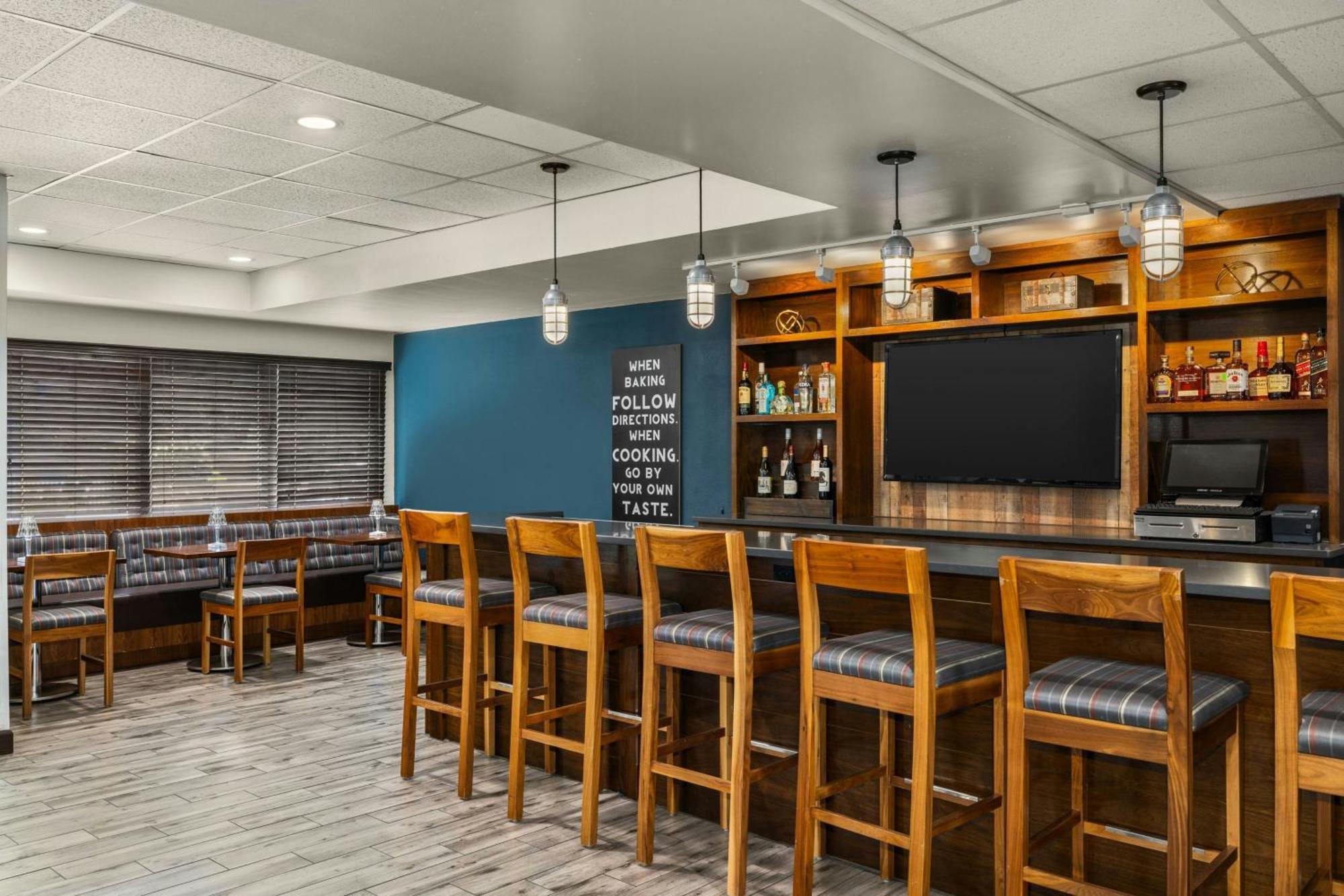 Four Points By Sheraton Greensboro Airport Bagian luar foto