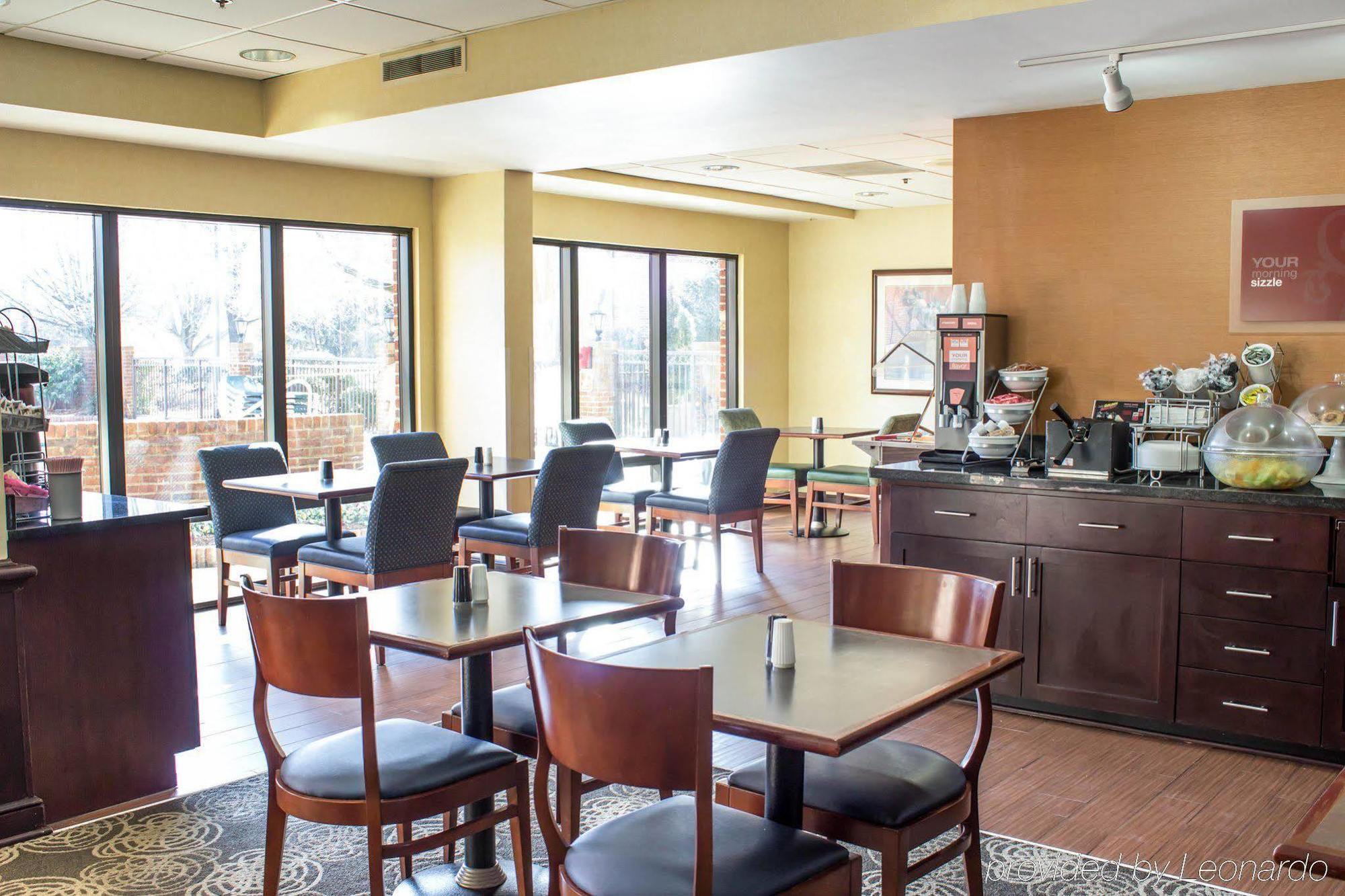 Four Points By Sheraton Greensboro Airport Bagian luar foto