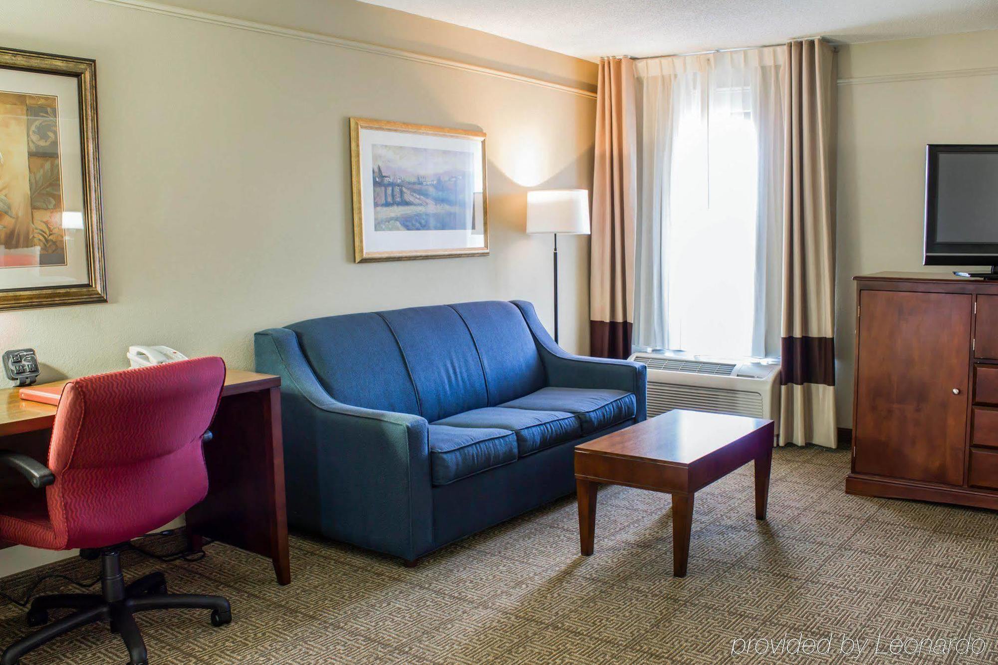 Four Points By Sheraton Greensboro Airport Bagian luar foto