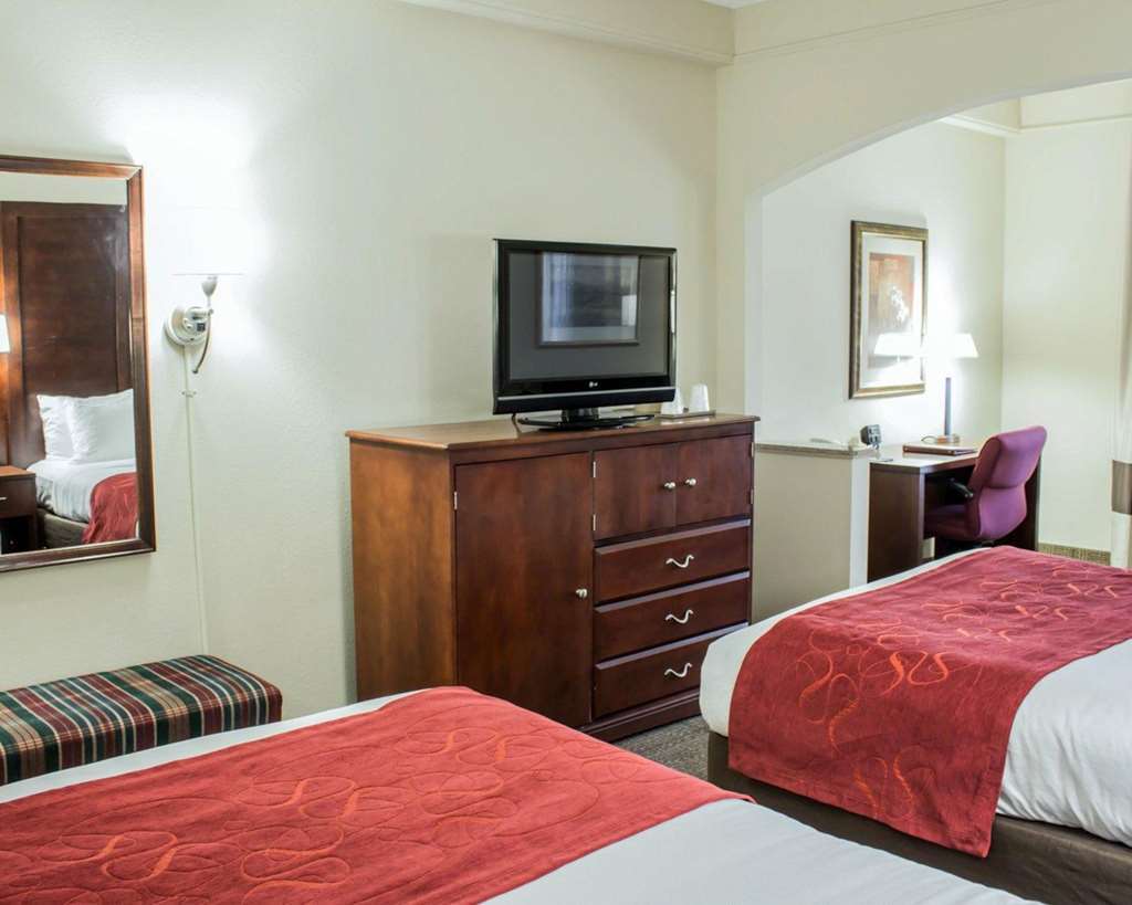 Four Points By Sheraton Greensboro Airport Ruang foto